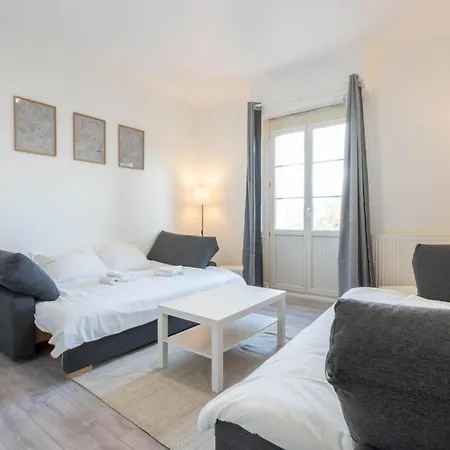 Magnifique Stationnement Gratuit