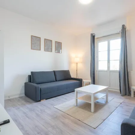 Magnifique Stationnement Gratuit